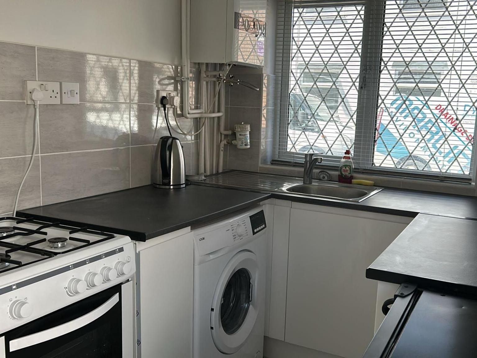 Improved Private House In Central Location Portsmouth Zewnętrze zdjęcie